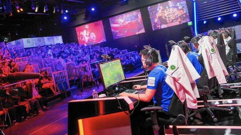 How to Make Money Playing Games Online: 10 Ways
